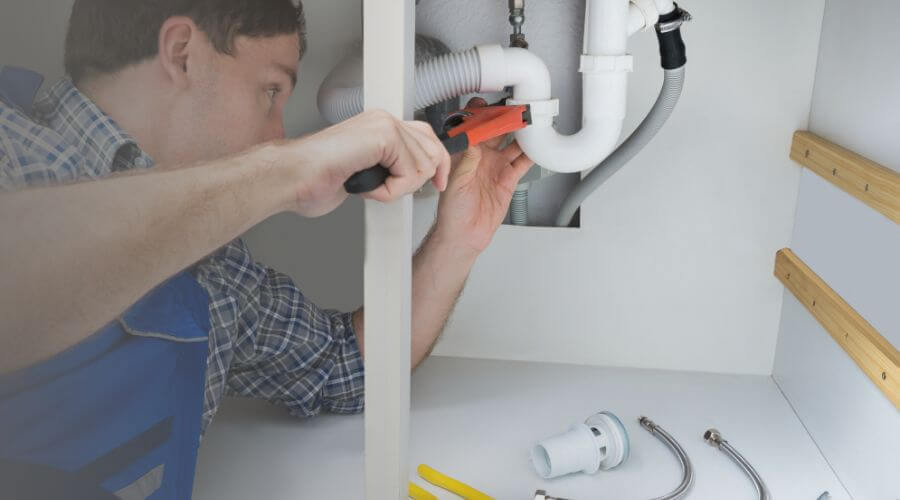 Expert burst pipe repair services in Fanrock, WV